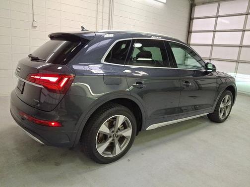 2023 Audi Q5 40 Premium