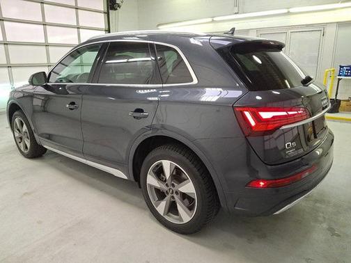 2023 Audi Q5 40 Premium