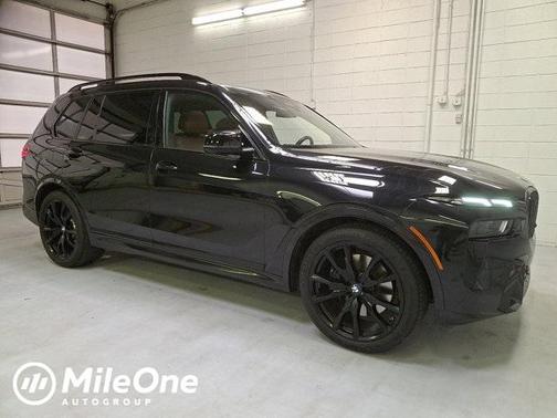 2024 BMW X7 M60i