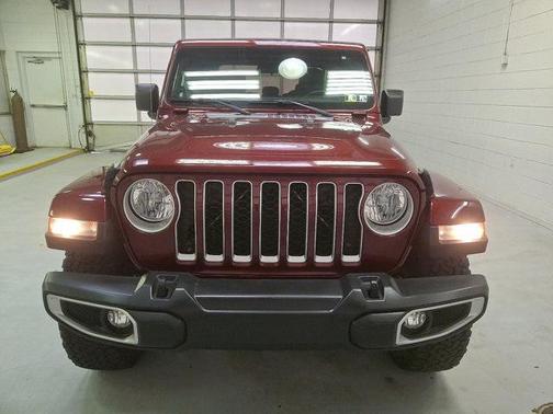 2021 Jeep Gladiator Overland