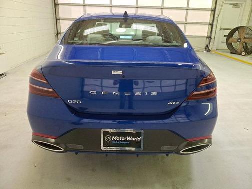 2025 Genesis G70 2.5T