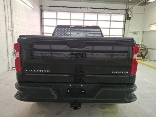 2022 Chevrolet Silverado 1500 Custom Trail Boss