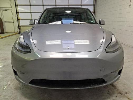 2025 Tesla Model Y Long Range