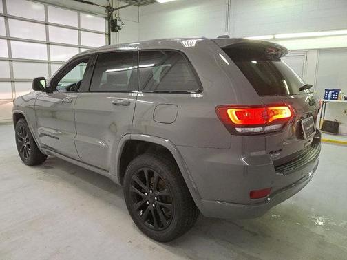 2021 Jeep Grand Cherokee Laredo