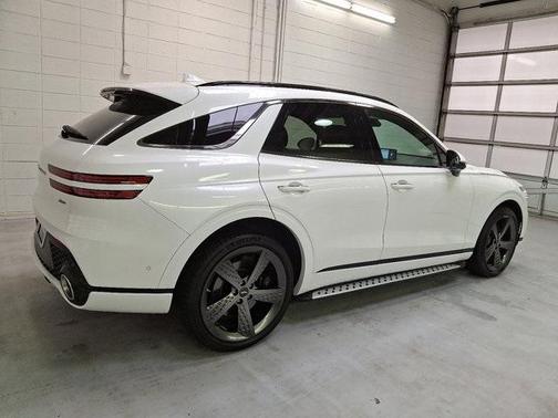 2025 Genesis GV70 2.5T