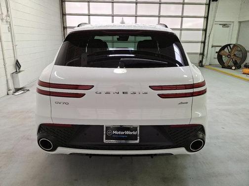 2025 Genesis GV70 2.5T
