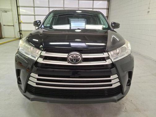 2017 Toyota Highlander LE
