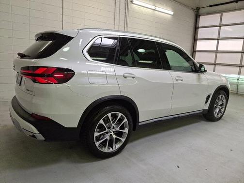 2025 BMW X5 xDrive40i