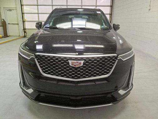 2025 Cadillac XT6 Premium Luxury FWD