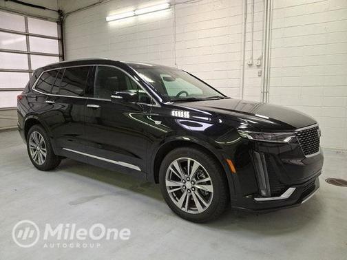 2025 Cadillac XT6 Premium Luxury FWD
