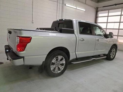 2019 Nissan Titan SV
