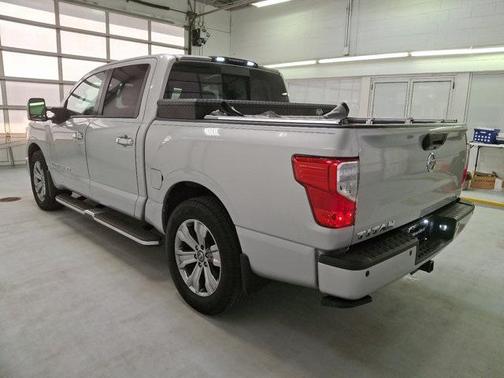 2019 Nissan Titan SV