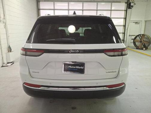 2023 Jeep Grand Cherokee Laredo