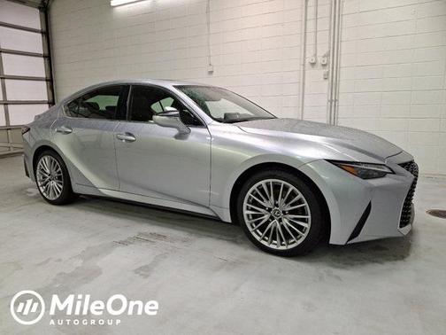 2022 Lexus IS 300 Base