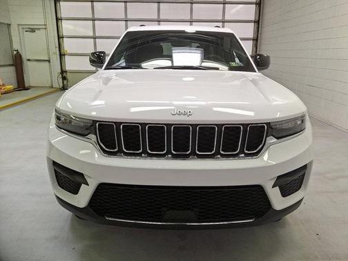2024 Jeep Grand Cherokee Laredo