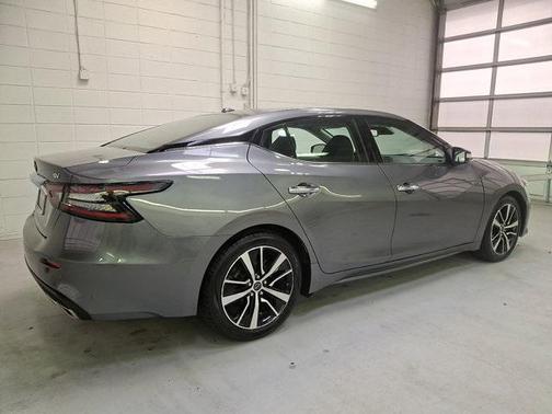 2023 Nissan Maxima SV