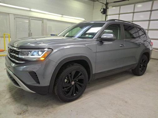 2022 Volkswagen Atlas 2.0T SE w/Technology 4MOTION