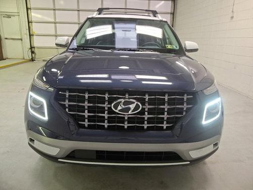 2023 Hyundai VENUE Limited