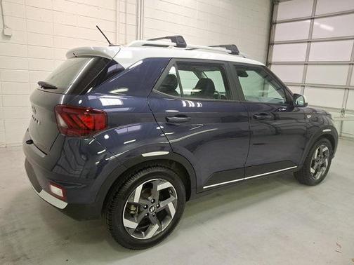 2023 Hyundai VENUE Limited