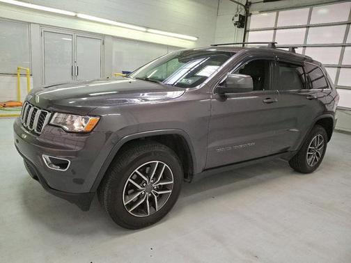 2019 Jeep Grand Cherokee Laredo