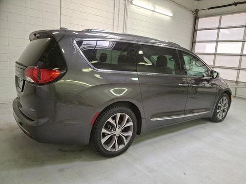 2019 Chrysler Pacifica Limited