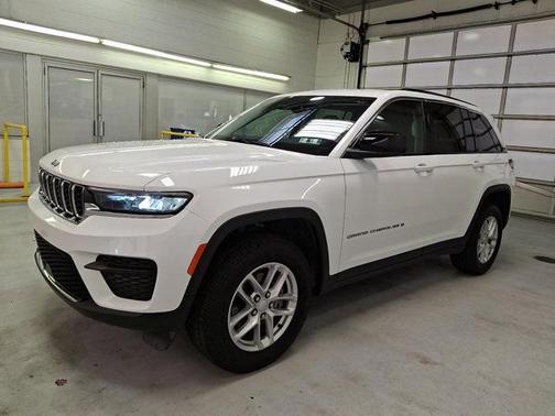 2023 Jeep Grand Cherokee Laredo