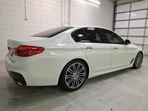 2017 BMW 540 i xDrive