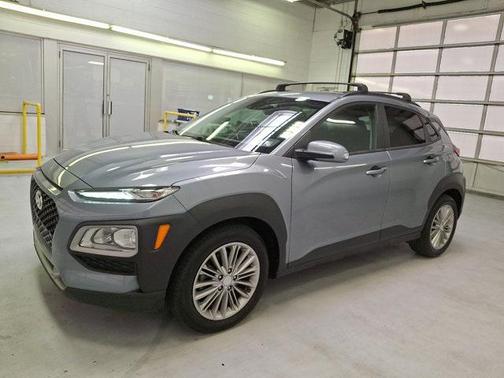 2020 Hyundai KONA SEL Plus