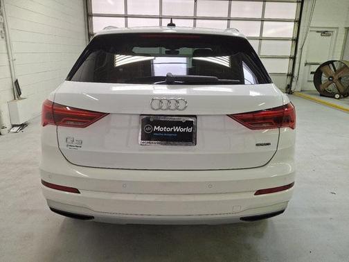2022 Audi Q3 Premium