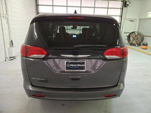 2023 Chrysler Voyager LX