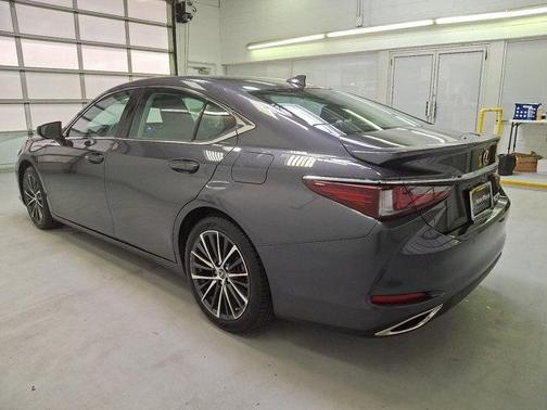 2022 Lexus ES 350 Base