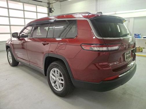 2022 Jeep Grand Cherokee L Laredo
