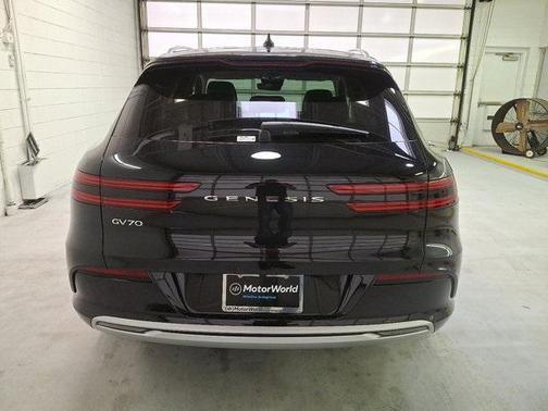 2025 Genesis Electrified GV70 Advanced