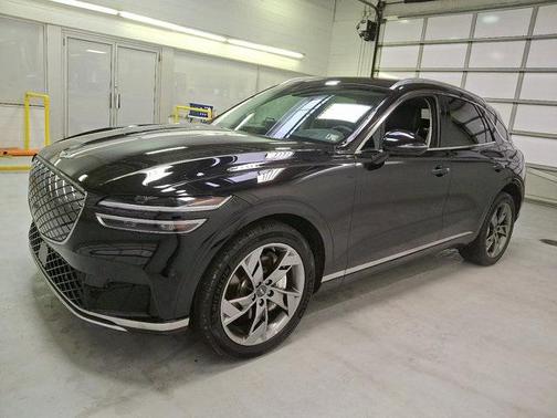 2025 Genesis Electrified GV70 Advanced