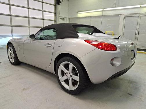 2008 Pontiac Solstice Base