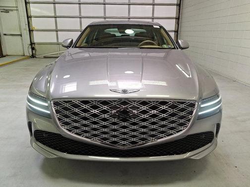 2025 Genesis G80 2.5T
