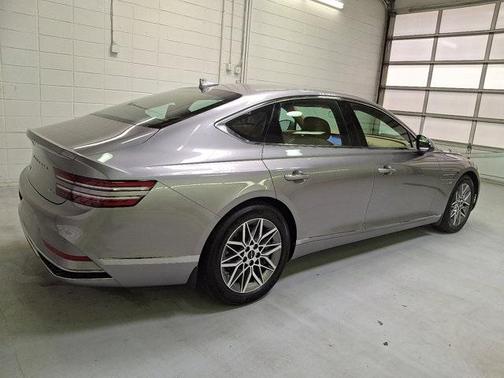 2025 Genesis G80 2.5T