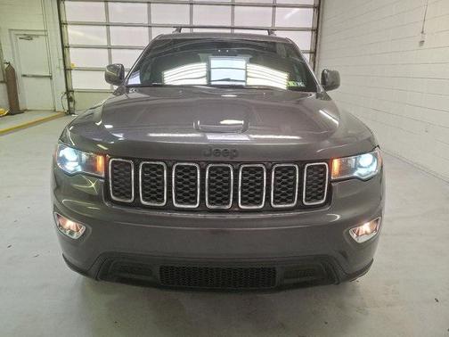 2018 Jeep Grand Cherokee Laredo E