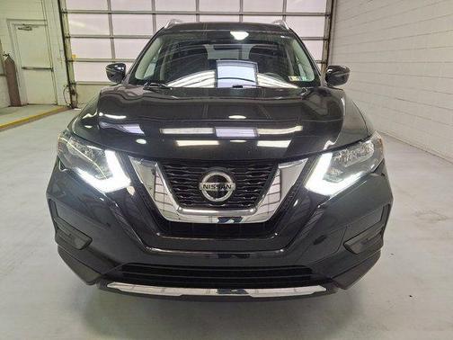 Magnetic Black Pearl 2020 Nissan Rogue SV