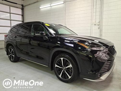 2022 Toyota Highlander XSE