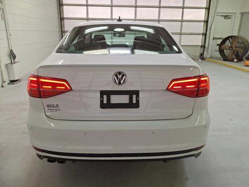 2016 Volkswagen Jetta 2.0T GLI SEL