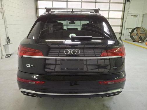 2024 Audi Q5 45 S line Premium