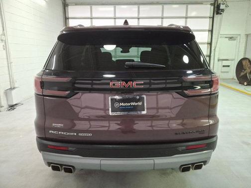 2024 GMC Acadia Elevation