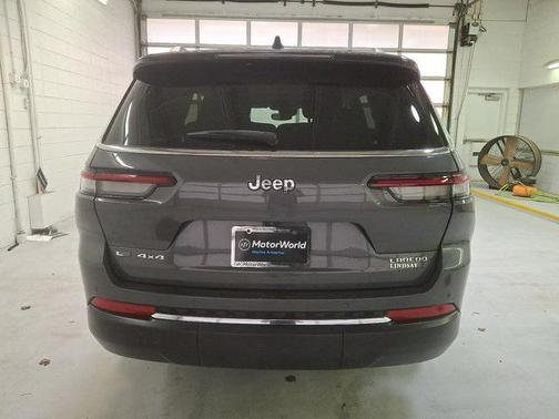 2022 Jeep Grand Cherokee L Laredo