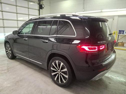 2023 Mercedes-Benz GLB 250 4MATIC