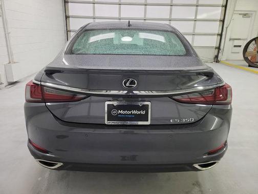 2022 Lexus ES 350 Base