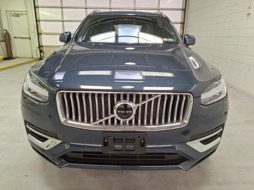 2022 Volvo XC90 Recharge Plug-In Hybrid T8 Inscription Expression 6 Passenger