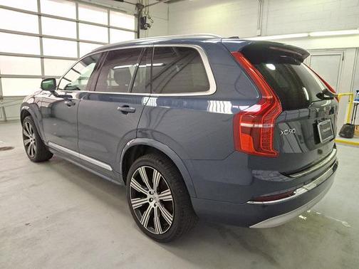 2022 Volvo XC90 Recharge Plug-In Hybrid T8 Inscription Expression 6 Passenger