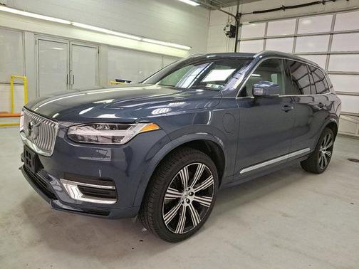 2022 Volvo XC90 Recharge Plug-In Hybrid T8 Inscription Expression 6 Passenger