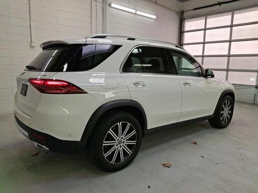 2025 Mercedes-Benz GLE 450e 4MATIC